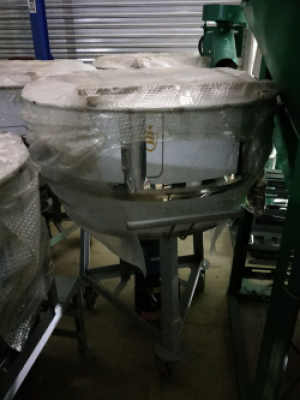 粮食谷物饲料混合机与粉碎机 供应食品行业的关键设备解析