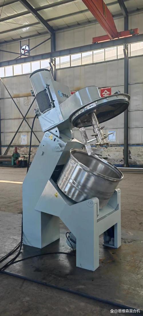 倾斜式混合造粒机 实现物料均匀混合，显著提升造粒效率的关键设备